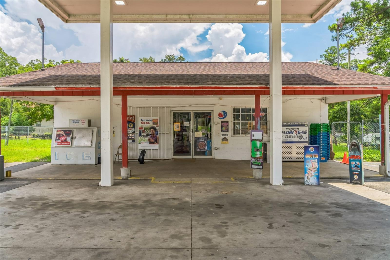Gas Station / Convenience Store For Sale in Quincy, FL $998,000